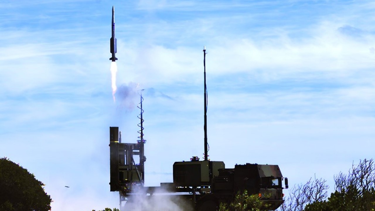 Foto - Türkiye'den Tayfun balistik füzesi alacakları konuşuluyordu! 'Balistik füzeyi imha ettik' diyerek duyurdular