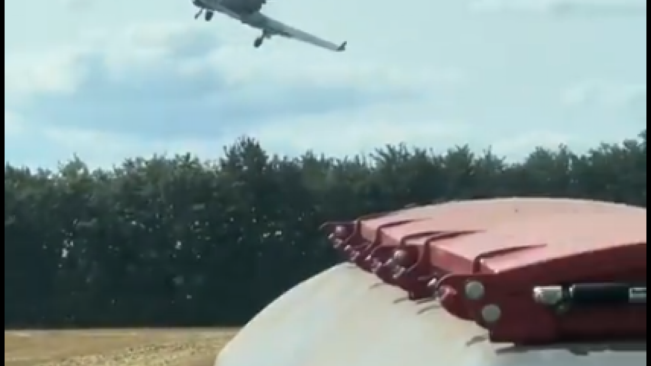 Foto - Türkiye'den TB2 SİHA alan ülke sınırları zorluyor: Tarım uçağına hava-hava füzesi taktılar