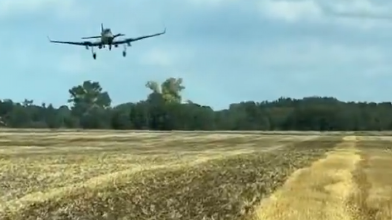 Foto - Türkiye'den TB2 SİHA alan ülke sınırları zorluyor: Tarım uçağına hava-hava füzesi taktılar