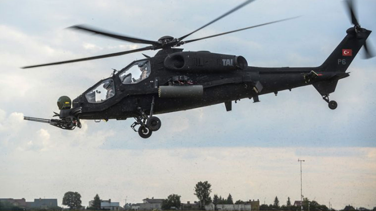 Foto - Türkiye'den TB2 SİHA alan ülkeden büyük sürpriz: ATAK helikopterlerini peş peşe havalandırdılar