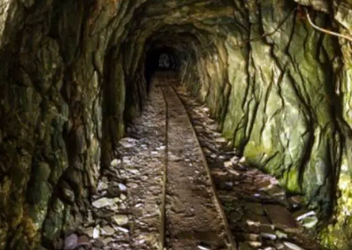 Foto - Türkiye'den TB2 SİHA almışlardı! Uranyuma çöken Fransızları ülkeden kovdular