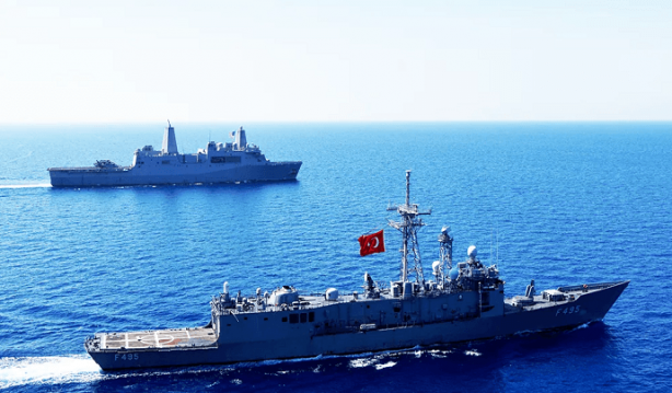Foto - Türkiye'den TB2 SİHA isteyen o ülke resmen çıldırdı! Bu kez Ankara'dan savaş gemisi alacaklar