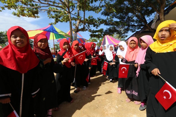 Foto - Türkiye’den Uzakdoğu'daki İslam adası Moro’ya 6 kalıcı eser