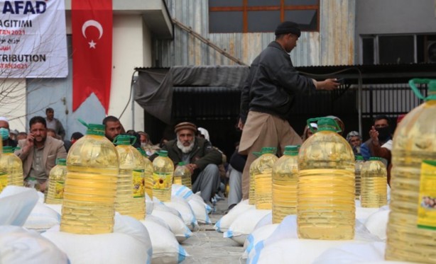 Foto - Türkiye'den zor durumdaki Afganistan'a yardım!