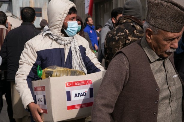 Foto - Türkiye'den zor durumdaki Afganistan'a yardım!