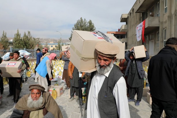 Foto - Türkiye'den zor durumdaki Afganistan'a yardım!