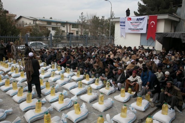 Foto - Türkiye'den zor durumdaki Afganistan'a yardım!