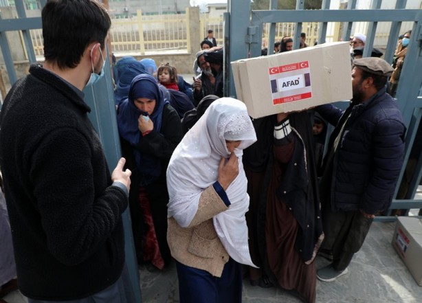 Foto - Türkiye'den zor durumdaki Afganistan'a yardım!