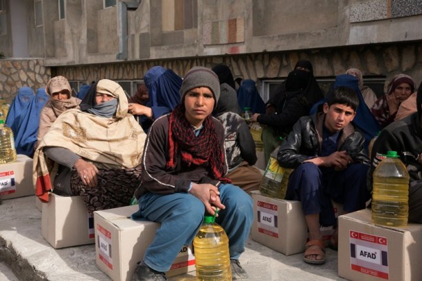 Foto - Türkiye'den zor durumdaki Afganistan'a yardım!