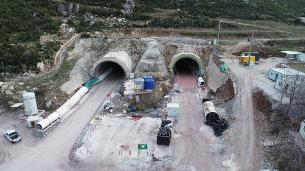 Foto - Türkiye'nin 4 bölgesini birbirine bağlayacak: Dev projede geri sayım başladı