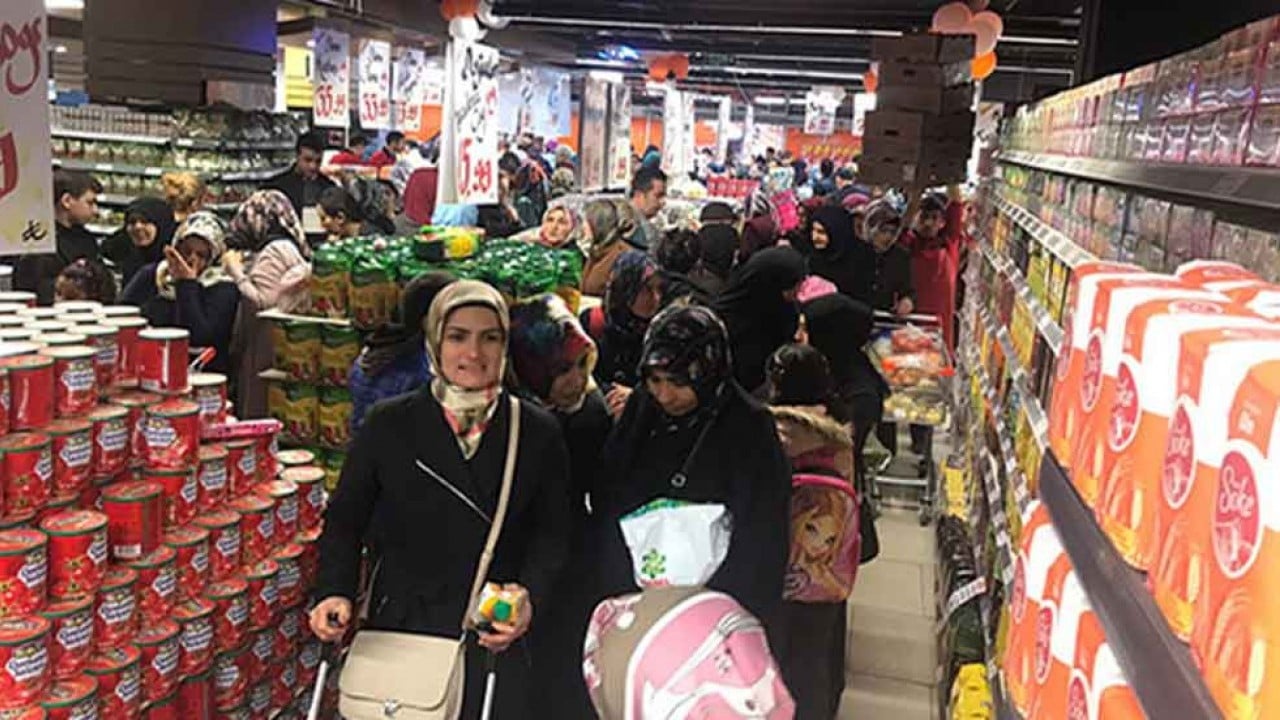 Türkiye'nin 88 yıllık gıda devi satıldı: Yeni sahibi ünlü marketler zinciri oldu