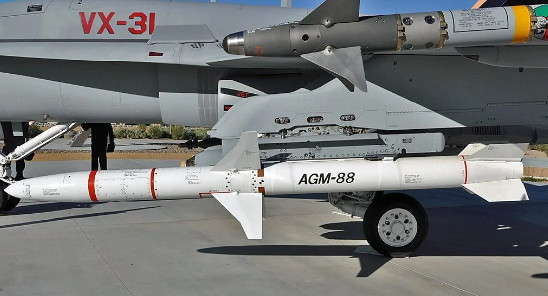 Foto - Türkiye ABD'den neden bu kadar füze ve bomba aldı? Tolga Özbek 'Bu yüzden' diyerek kritik detayı açıkladı