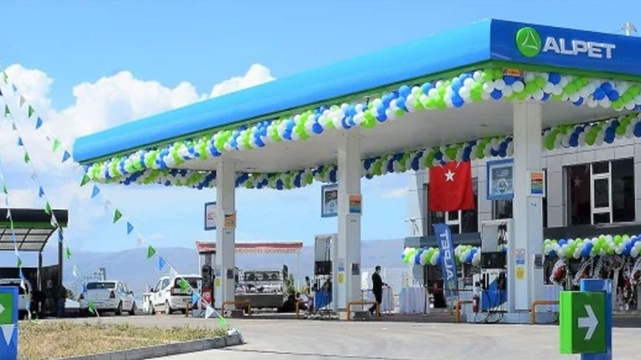 Foto - Türkiye'nin akaryakıt devi Alpet satıldı! Yeni sahiplerine kimse inanamadı