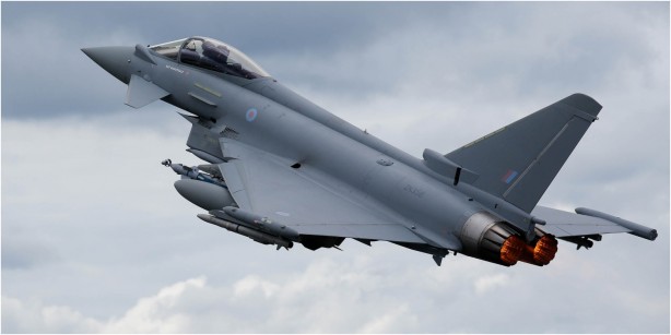 Foto - Türkiye'nin almak istediği Eurofighter Typhoon uçakları emekliye ayrıldı