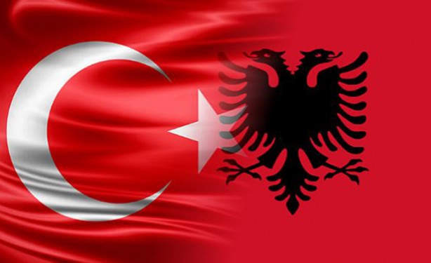 Foto - Türkiye'nin Arnavutluk ile anlaşması bir ülkeyi salladı: Türkler kötü bir şey yapacak