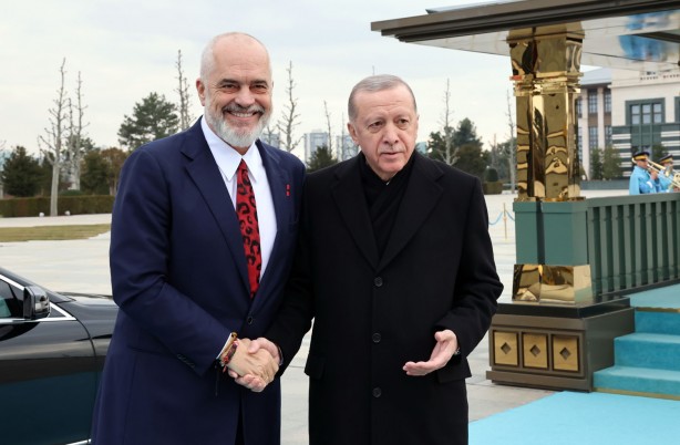 Foto - Türkiye'nin Arnavutluk ile anlaşması bir ülkeyi salladı: Türkler kötü bir şey yapacak