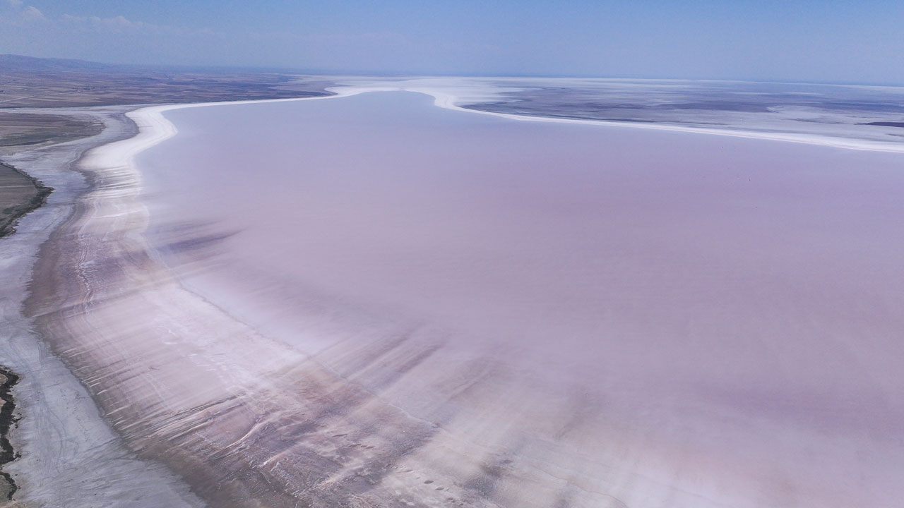 Foto - Türkiye’nin beyaz ve pembe harikası! Tuz Gölü’nde görsel şölen başladı