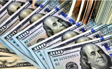 Foto - O ilimizdeki vatandaşlar dolarlarını apar topar bozdurmaya başladı! Döviz bürosuna koşan koşana