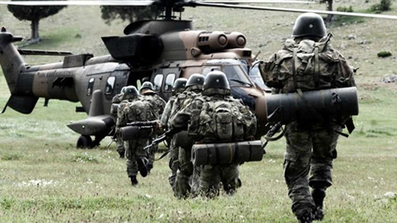 Türkiye'nin bulunduğu Somali'de hareketli saatler! Askeri üsler peş peşe boşaltılıyor