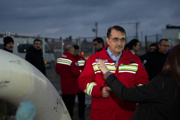 Foto - Türkiye'nin çıkardığı doğal gaz evlere ücretsiz verilecek mi? Bakan Dönmez: Vatandaşlarımız sabretsin!