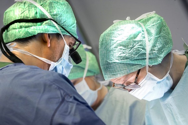 Foto - Türkiye’nin değeri bir kez daha anlaşılıyor! İngiltere’deki hastanede akılalmaz ameliyat