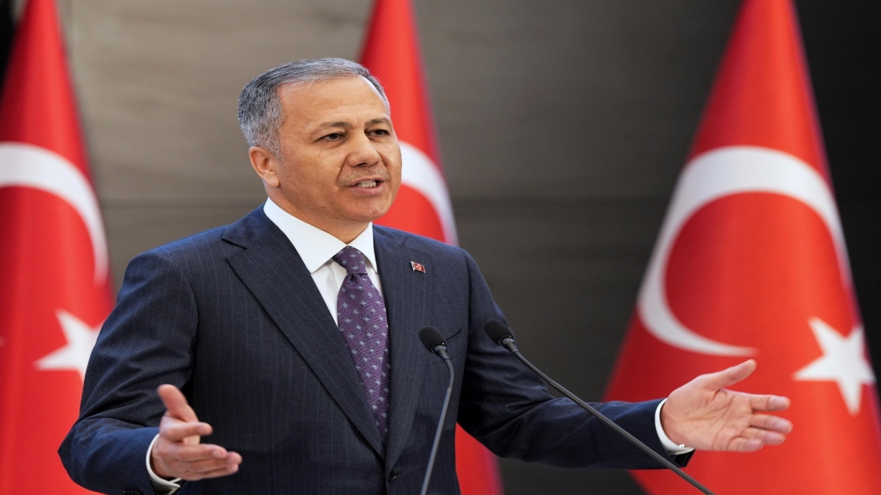 Türkiye’nin dev bankasına kayyım atandı! İçişleri Bakanı Ali Yerlikaya’dan flaş açıklamalar