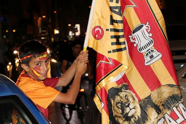 Foto - Türkiye'nin dört bir yanında şampiyonluk coşkusu!