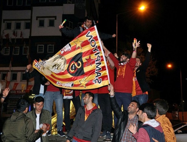 Foto - Türkiye'nin dört bir yanında şampiyonluk coşkusu!