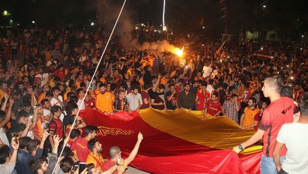 Foto - Türkiye'nin dört bir yanında şampiyonluk coşkusu!