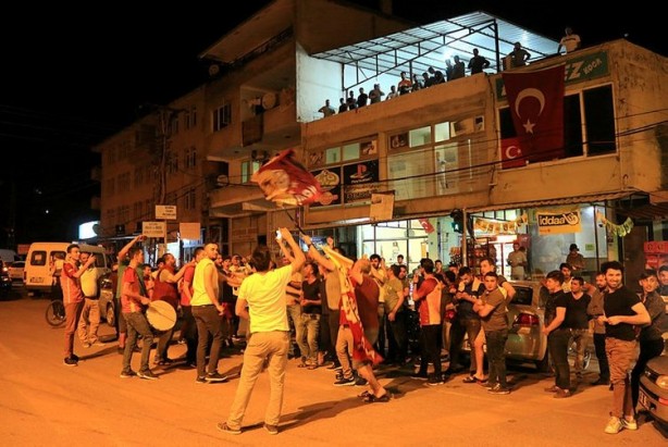 Foto - Türkiye'nin dört bir yanında şampiyonluk coşkusu!