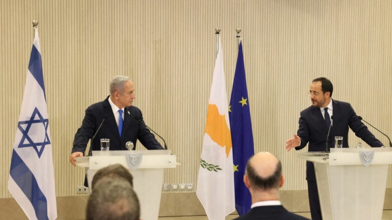 Foto - Türkiye'ye düşmanlık eden sözde lidere halk güvenini kaybetti! Tepki yağıyor