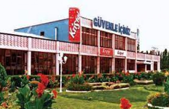 Foto - Türkiye'nin efsane kola markası marketlere resmen dönüş yaptı! Coca Cola'ya büyük şok