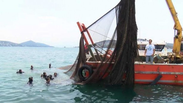 Foto - Türkiye'nin en büyüğü! 'Hayalet' denizden çıkarıldı