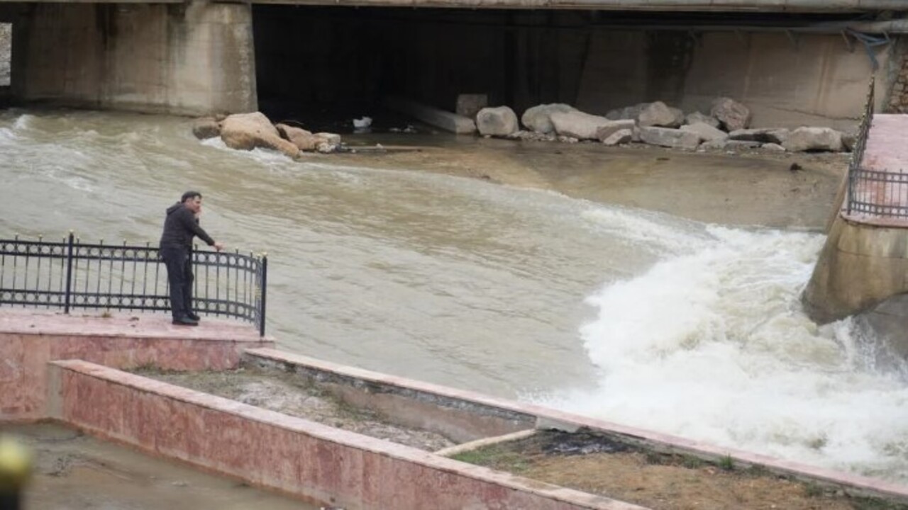 Foto - Türkiye’nin en hızlı akan nehri korkutuyor! Kar eridi su seviyesi iki katına çıktı