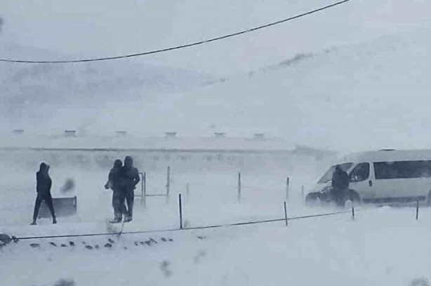 Foto - Türkiye'nin en soğuk yeri belli oldu! Her yeri buz tuttu, göz gözü görmüyor