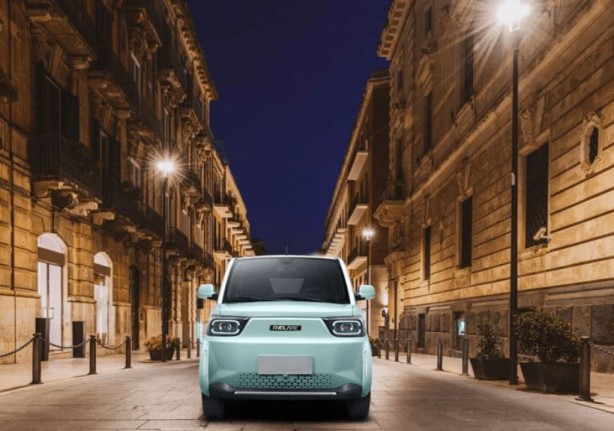 Foto - Türkiye’nin en ucuz elektrikli otomobili satışa çıktı