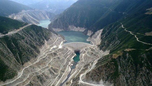 Foto - Türkiye'nin en yükseğinde dışarıyla temas tamamen kesildi: 4 bin 500 kişi burada kalıyor
