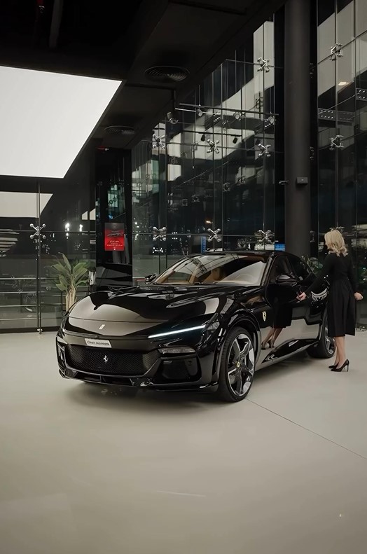 Foto - Türkiye'nin en zengin iş insanı Murat Ülker’in gözü hangi arabada kaldı? "Bulsak da ödünç alsak" diyerek heveslendi