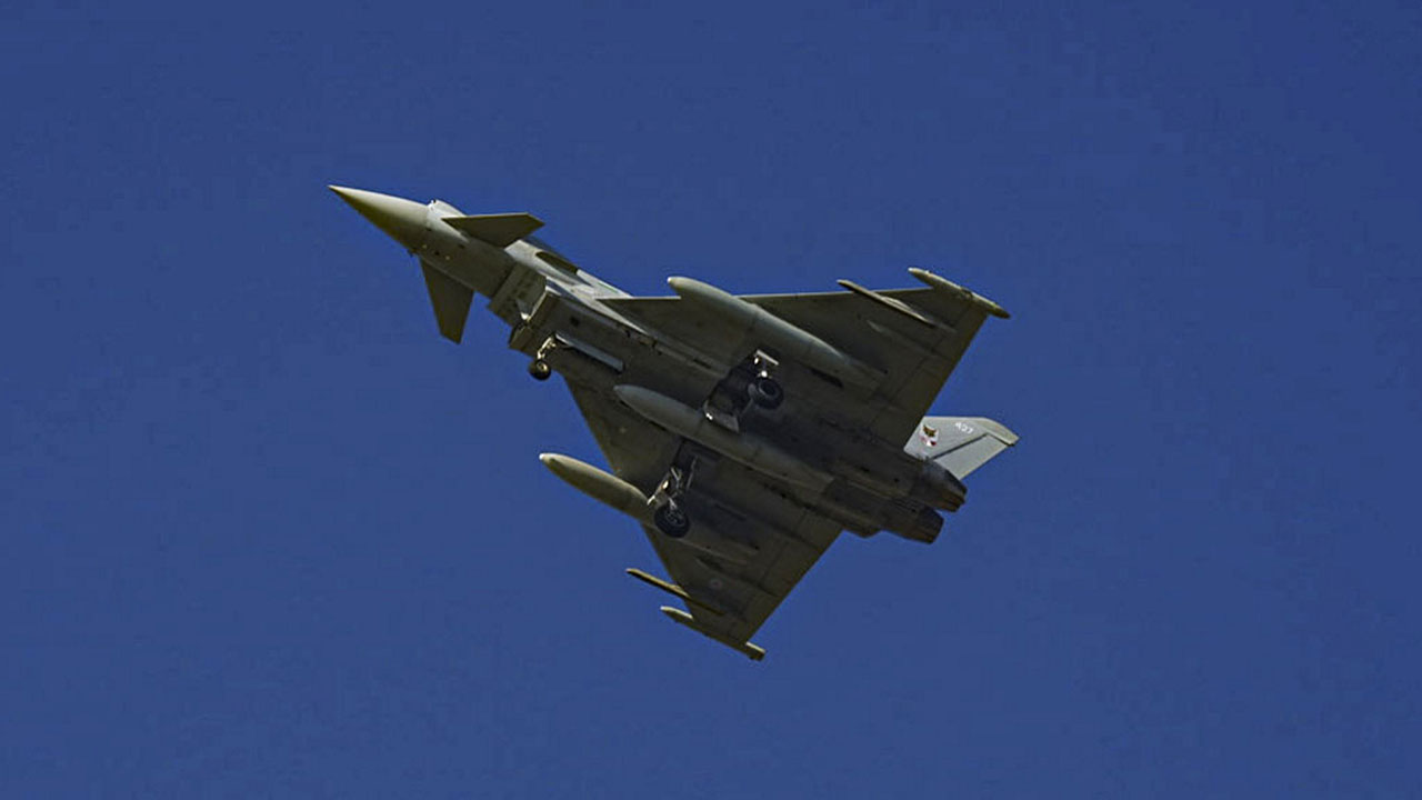 Türkiye'nin Eurofighter Typhoon hamlesi BAE Systems'i havalara uçurdu! Bir anda fırladı