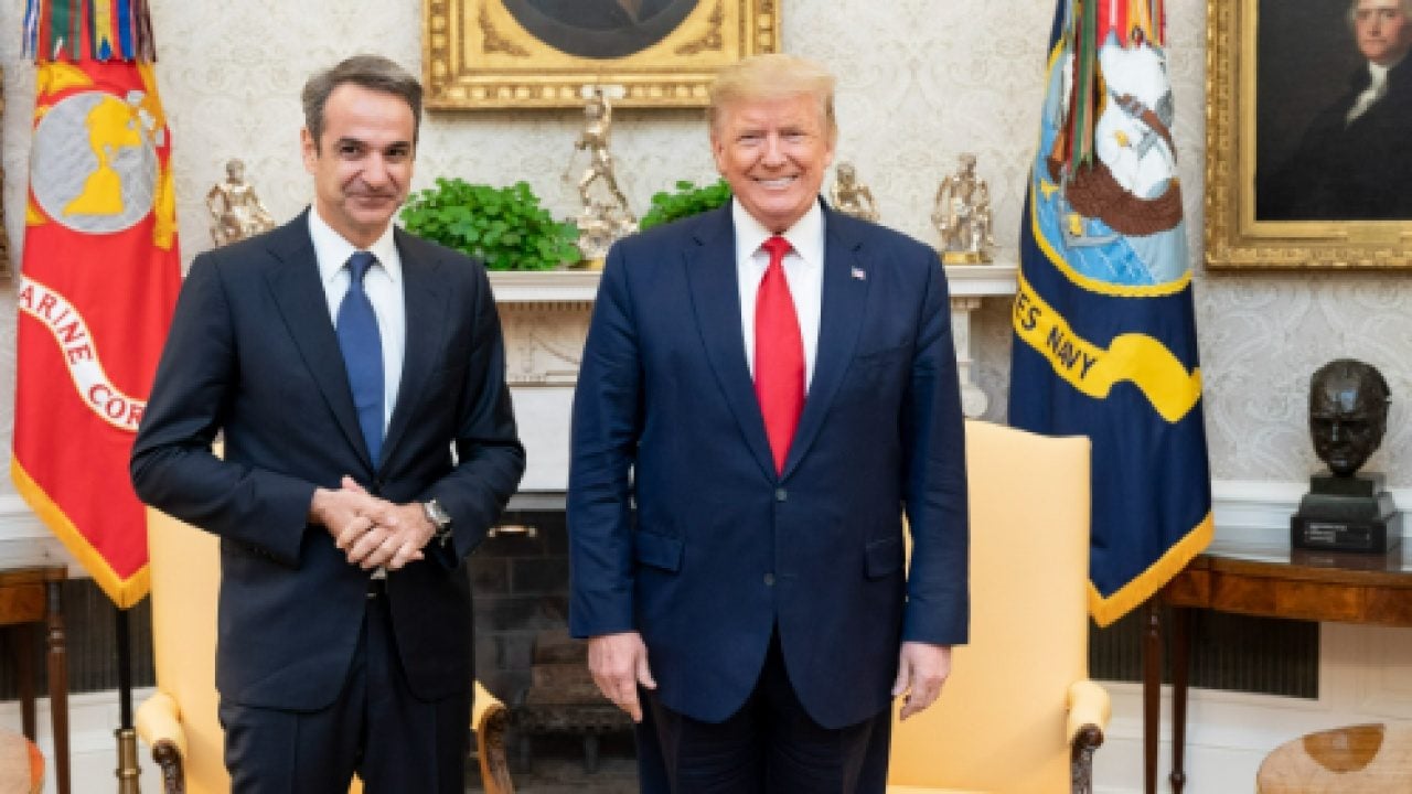 Foto - Türkiye’nin F-35 ihtimali Yunanistan’ı karıştırdı! Miçotakis’ten olay sözler: "Trump’ın yakasından tutup..."
