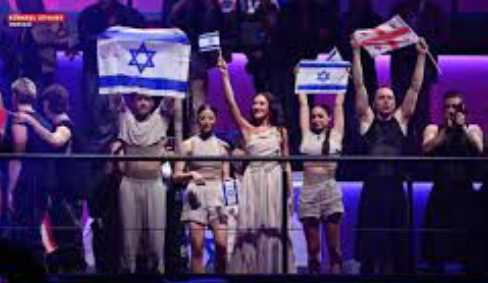 Foto - Türkiye’nin Filistin hassasiyeti Eurovision’da vuruldu. Sertap Erener sahnede, İsrail bayrağı her yerde