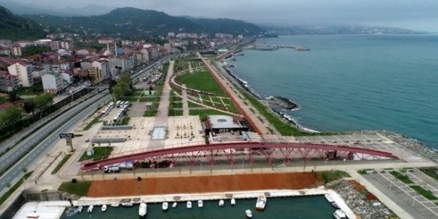 Foto - Türkiye'nin gündemine oturdu! Altından su akmayan köprü