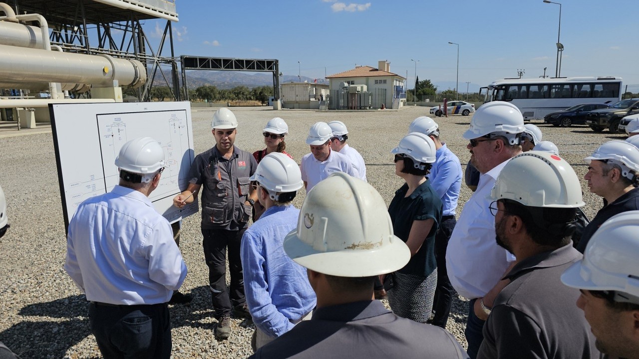Foto - Türkiye'nin her yerinden fışkırıyor! Almanlar o rezerv için apar topar harekete geçti, kente geldiler