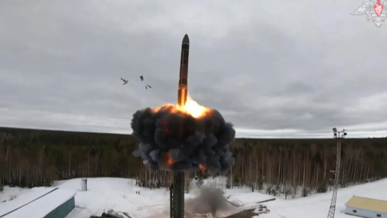 Foto - Türkiye'nin İHA yapmayı öğrettiği ülke çıldırdı: 850 km menzilli balistik füze yaptı