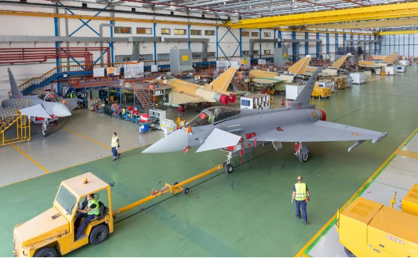 Foto - Türkiye'nin ilgilendiği Eurofighter Typhoon'lar nasıl üretiliyor? Yolumuza taş koyan Almanların projedeki gücü ortaya çıktı