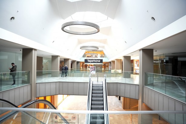 Foto - Türkiye'nin ilk AVM'sinden kahreden görüntü! Gören ah vah ediyor