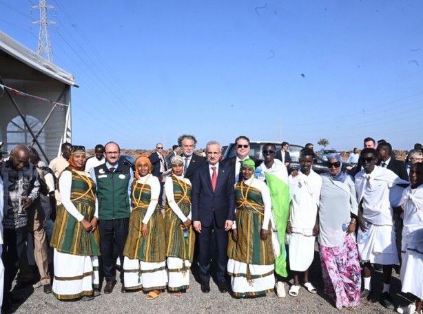 Foto - Türkiye'nin inşa ettiği Cibuti'nin ilk barajı açıldı! Tam 14 milyon metreküp kapasiteye sahip!