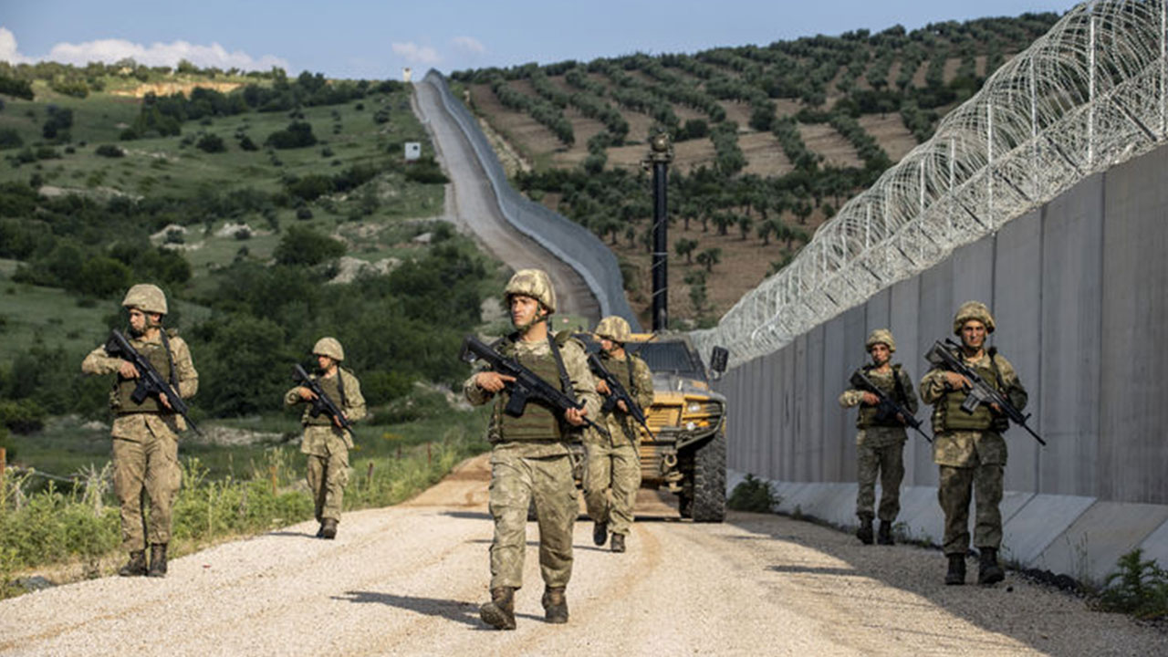 Türkiye'nin İran sınırında sıcak saatler! İstihbarat peş peşe geldi