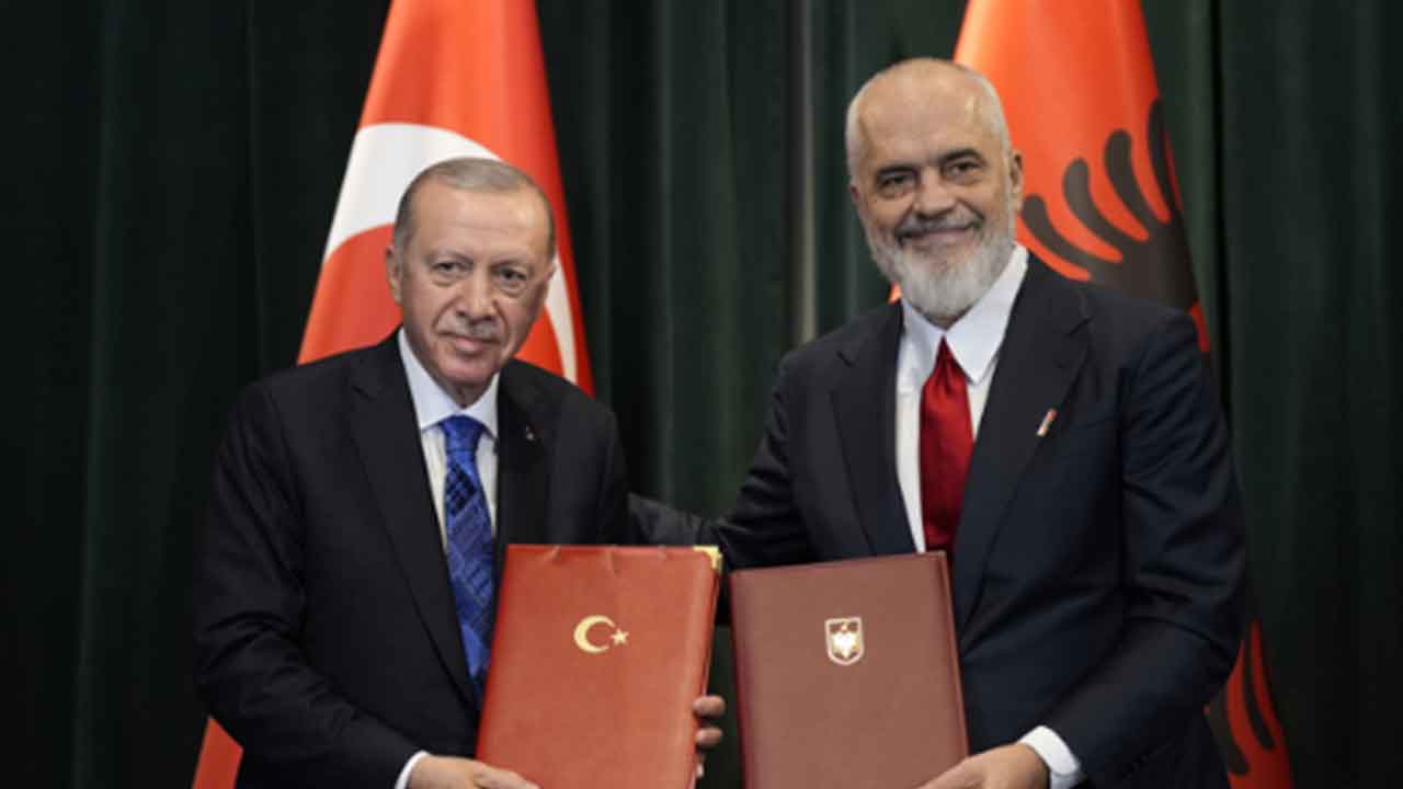 Foto - Türkiye'nin ''kamikaze İHA'' hediyesi Yunanistan'ı ayağa kaldırdı