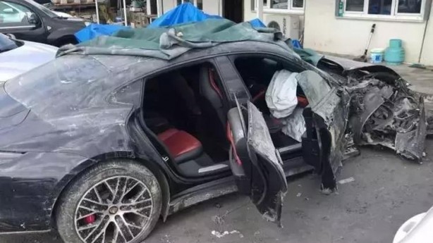 Foto - Türkiye’nin konuştuğu kazada yeni skandal! O rezil video ortaya çıktı! Eylem Tok’un oğlu, kaza sırasında bakın ne paylaşmış